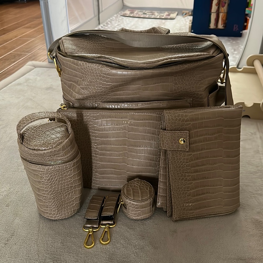 Fawn Design Diaper Bag (Motherhood Bundle) in Croc Latte